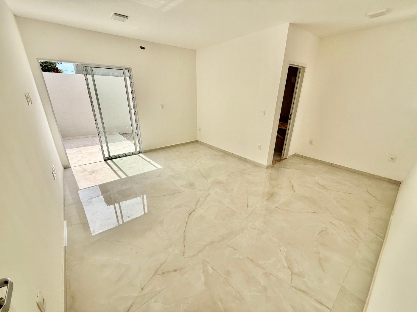 Casa à venda com 3 quartos, 180m² - Foto 7