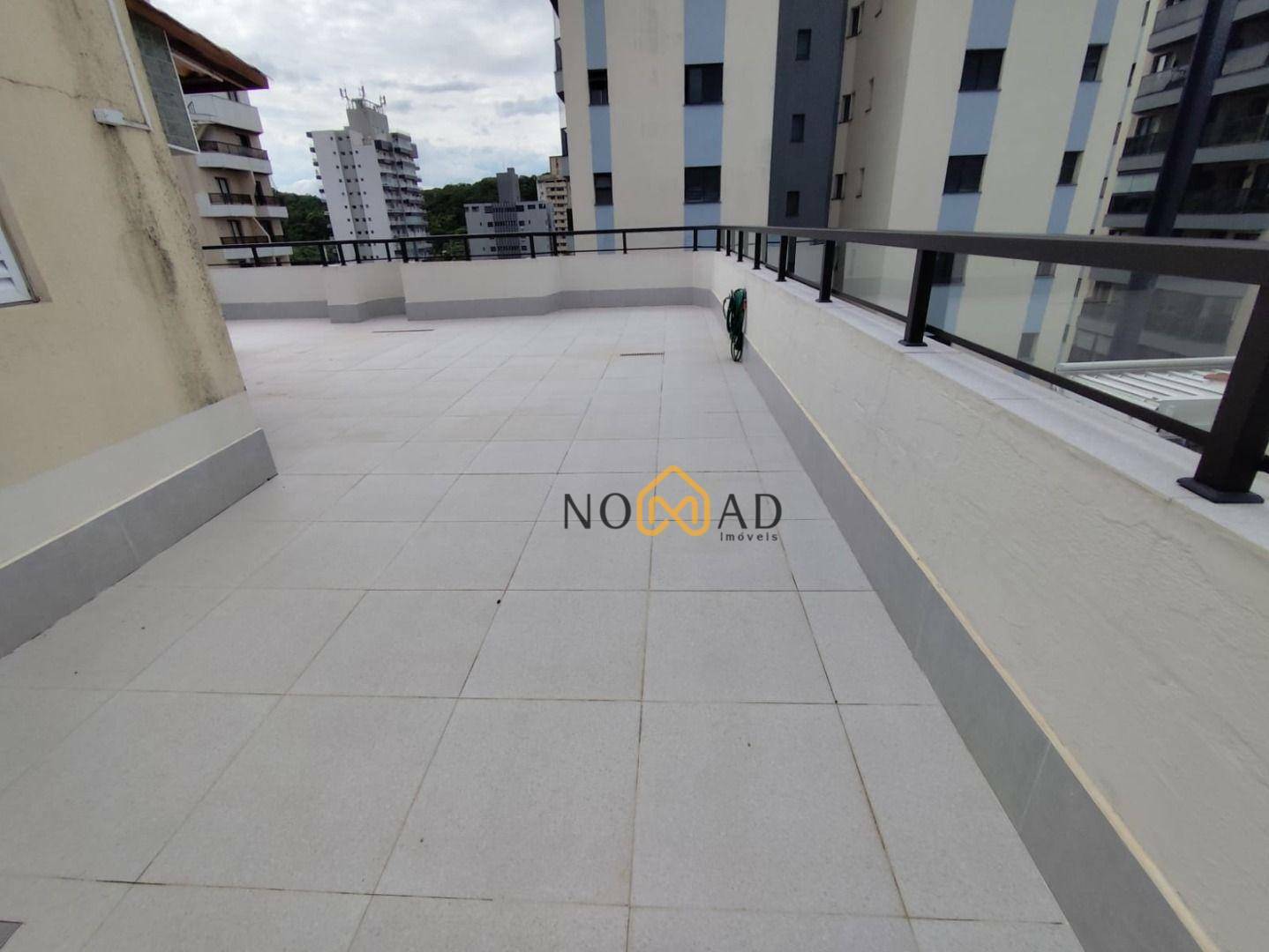 Apartamento à venda com 2 quartos, 80m² - Foto 24