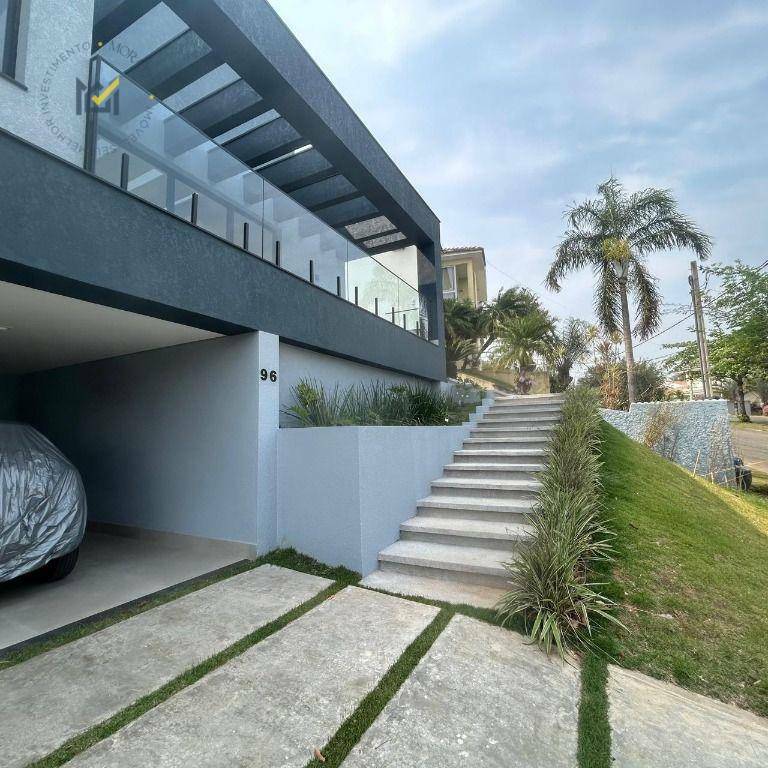 Casa de Condomínio à venda com 4 quartos, 322m² - Foto 2