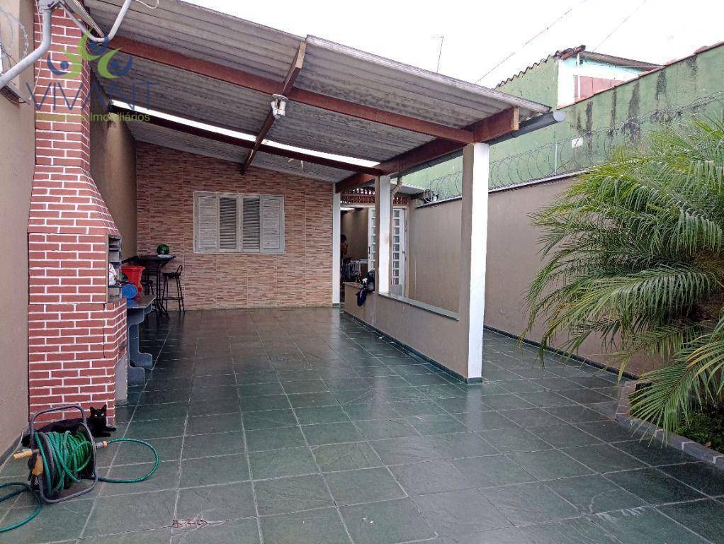 Casa à venda com 2 quartos, 64m² - Foto 2