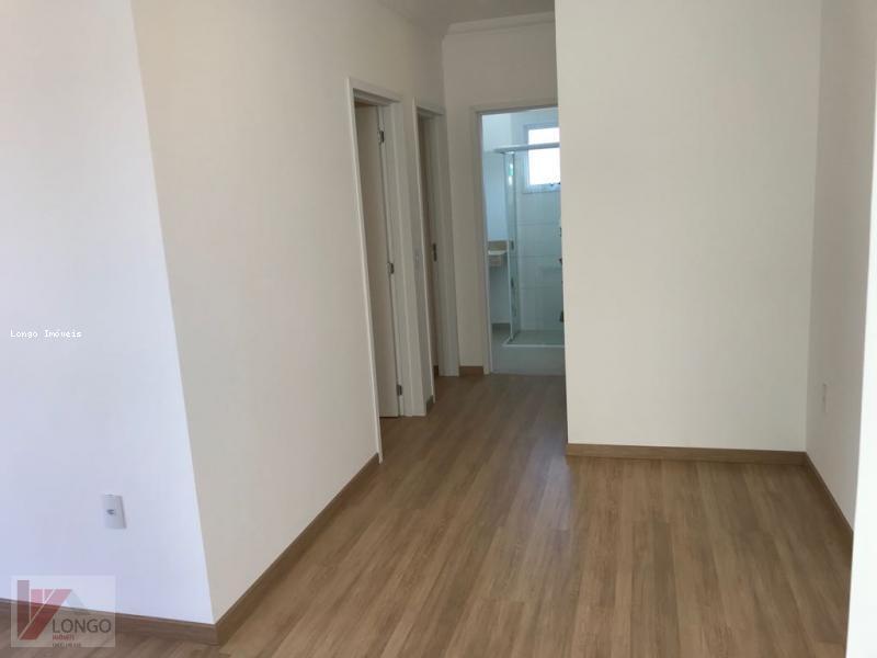 Apartamento à venda com 2 quartos, 77m² - Foto 12