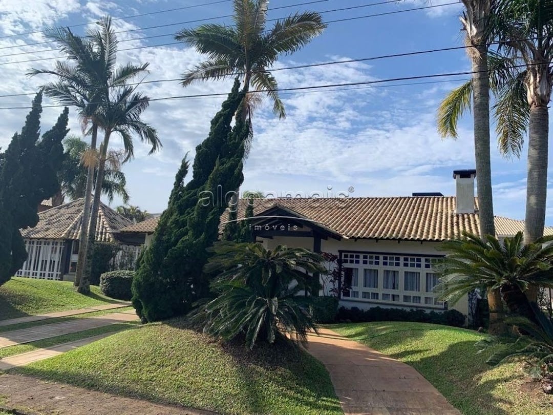 Casa de Condomínio à venda com 5 quartos, 299m² - Foto 2