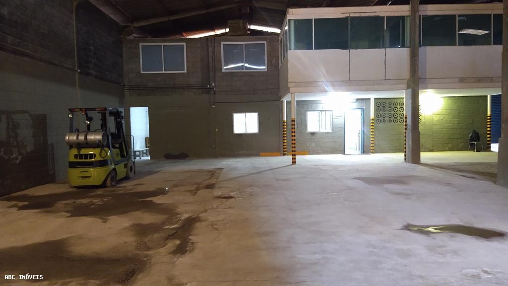 Depósito-Galpão-Armazém para alugar com 2 quartos, 2500m² - Foto 4