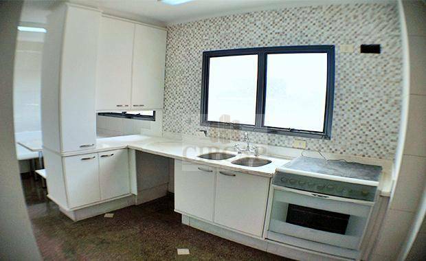 Apartamento para alugar com 3 quartos, 170m² - Foto 11