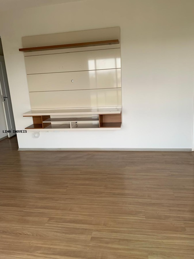 Apartamento para alugar com 3 quartos, 125m² - Foto 24
