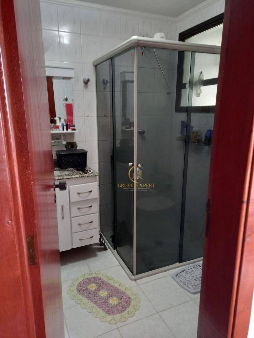 Apartamento à venda com 3 quartos, 107m² - Foto 22