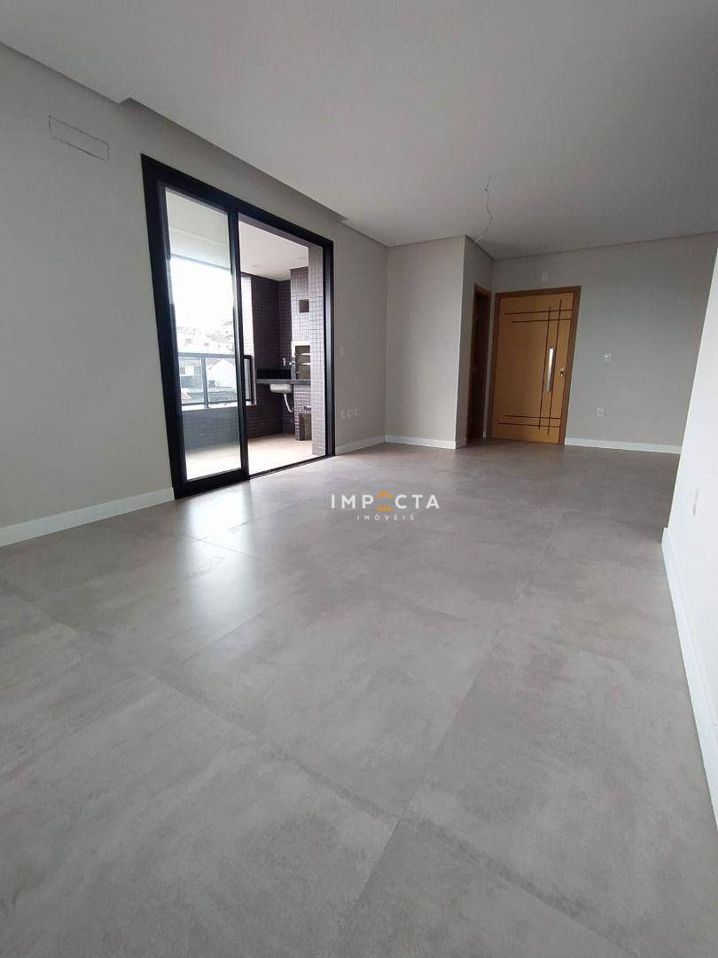 Apartamento à venda com 3 quartos, 125m² - Foto 14