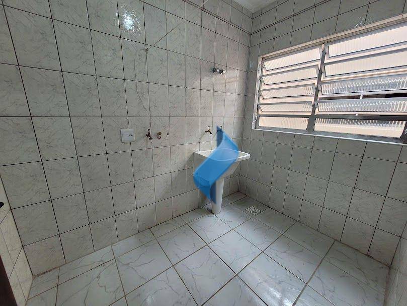 Apartamento para alugar com 1 quarto, 50m² - Foto 17