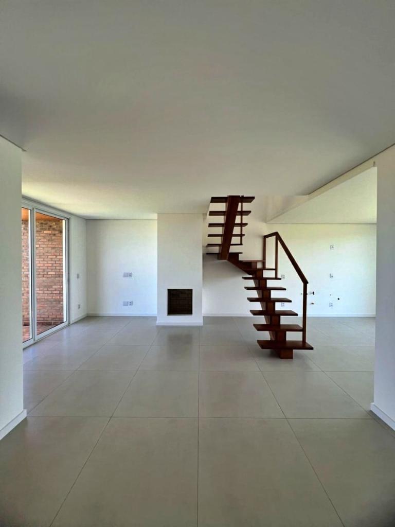 Sobrado à venda com 2 quartos, 134m² - Foto 4