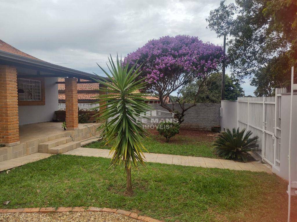 Casa à venda com 2 quartos, 200m² - Foto 3