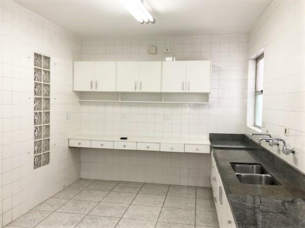 Apartamento para alugar com 4 quartos, 211m² - Foto 18