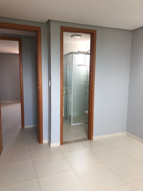 Apartamento à venda com 3 quartos, 75m² - Foto 9