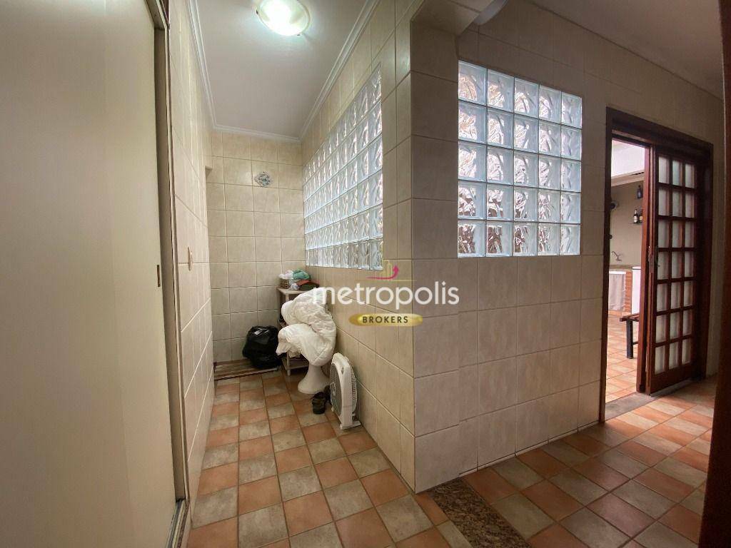 Sobrado à venda com 4 quartos, 255m² - Foto 21