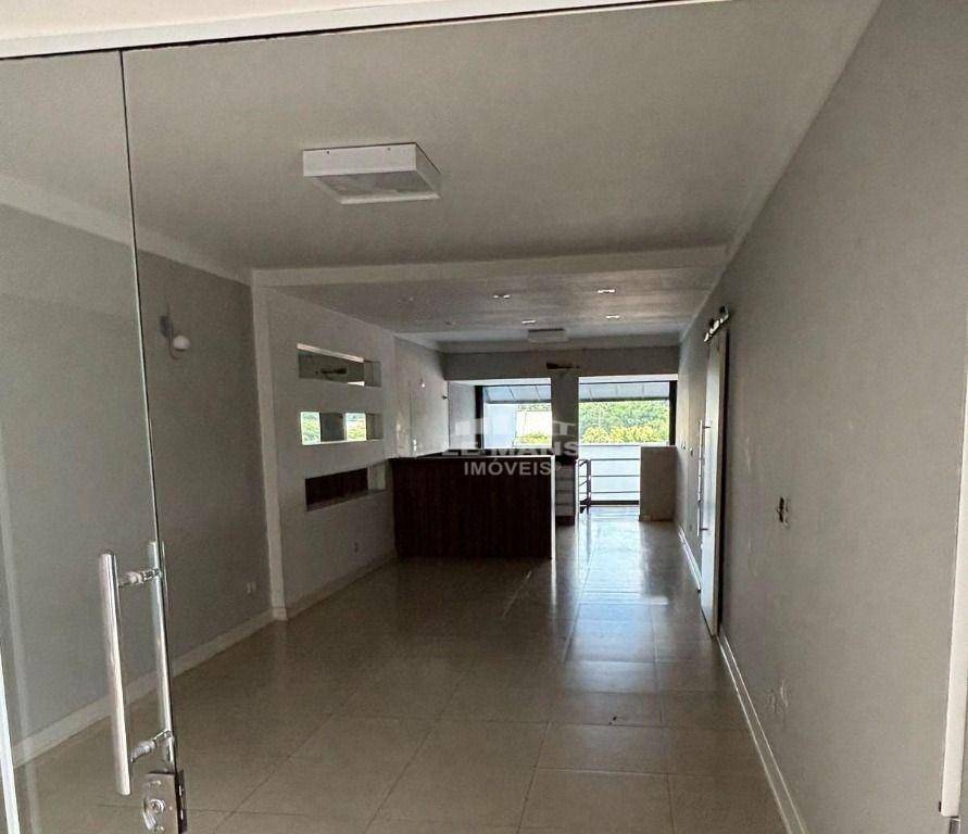 Casa à venda com 2 quartos, 180m² - Foto 5