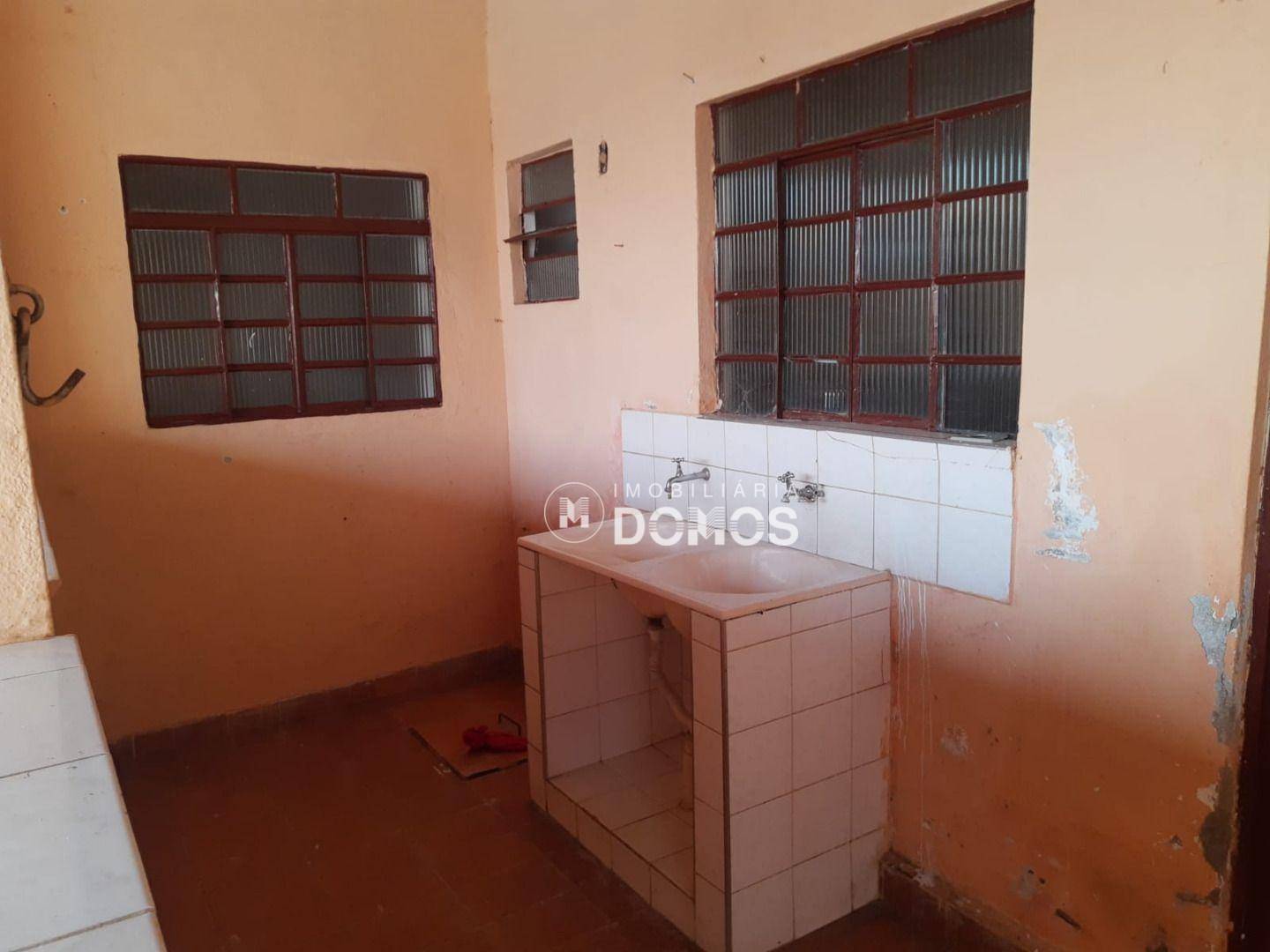 Casa à venda com 2 quartos, 120m² - Foto 17