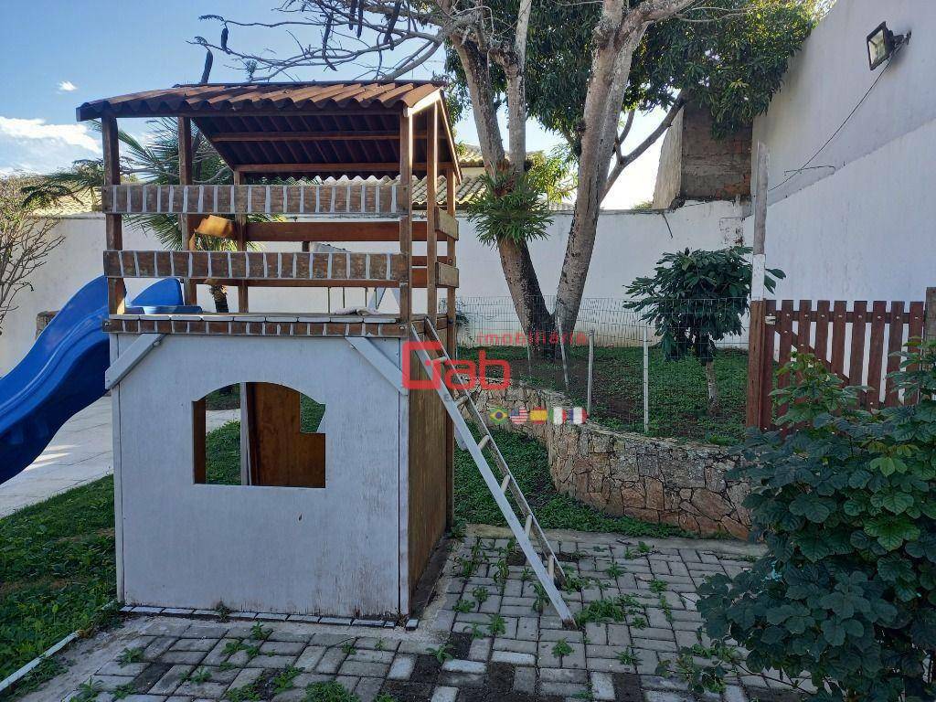 Casa à venda com 5 quartos, 300m² - Foto 8