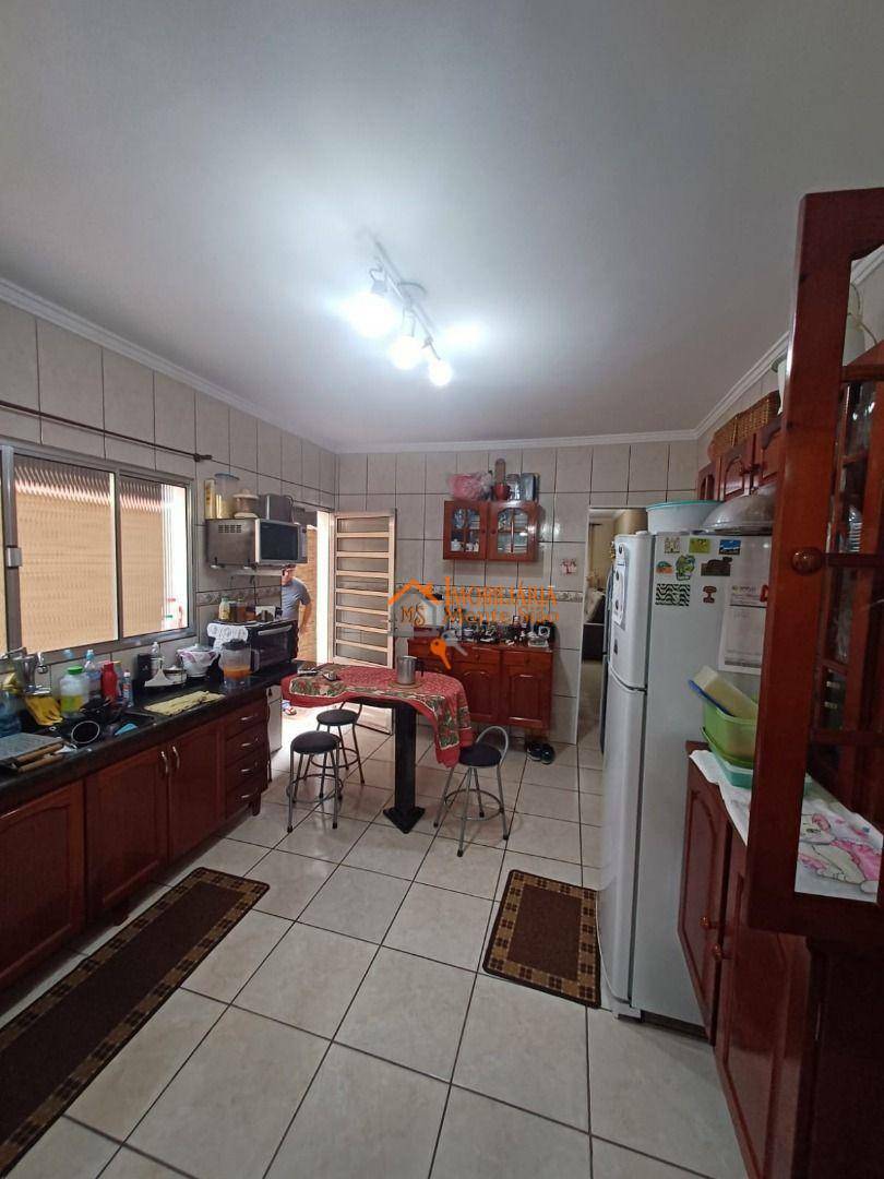 Sobrado à venda e aluguel com 3 quartos, 230m² - Foto 44