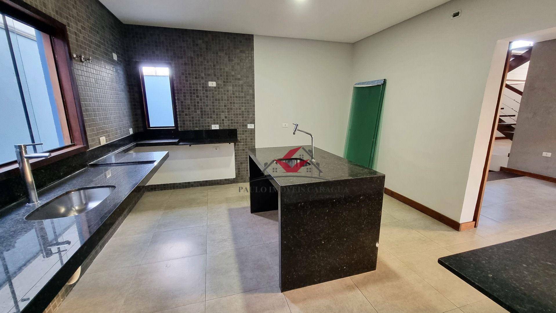 Casa à venda com 3 quartos, 240m² - Foto 17