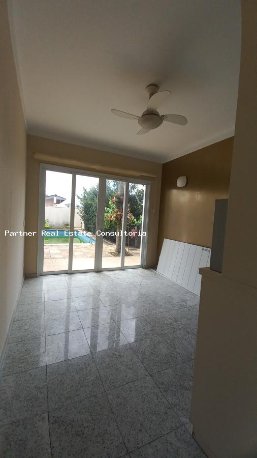 Casa à venda com 4 quartos, 1087m² - Foto 2