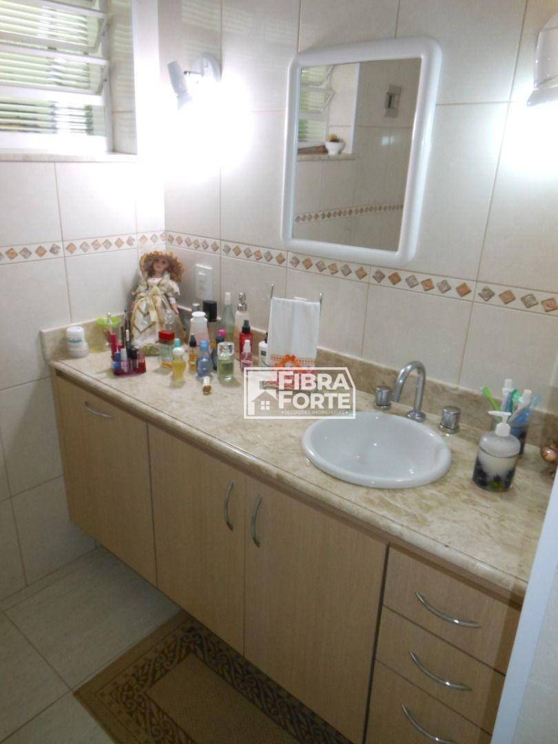 Casa à venda com 3 quartos, 178m² - Foto 21