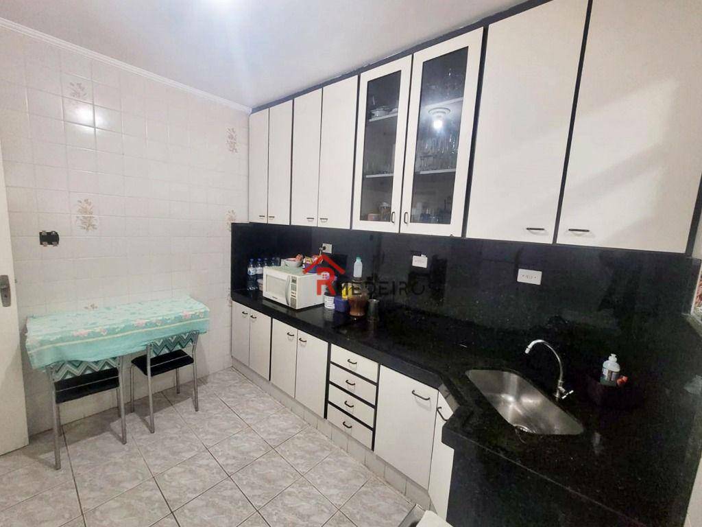 Apartamento à venda com 2 quartos, 72m² - Foto 8