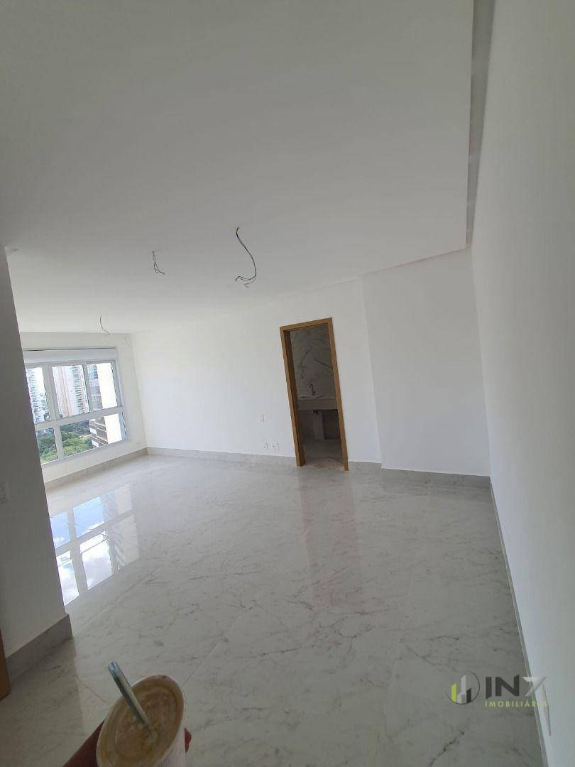 Apartamento à venda com 3 quartos, 177m² - Foto 11