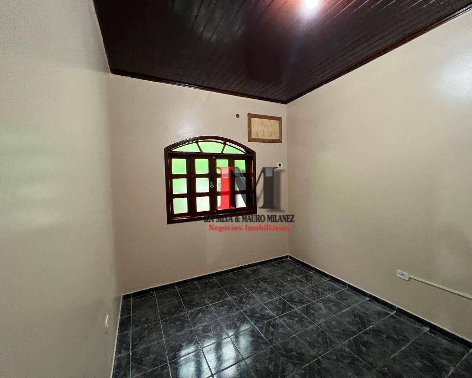 Casa para alugar com 2 quartos, 90m² - Foto 9