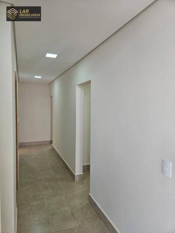 Casa à venda com 3 quartos, 250m² - Foto 9