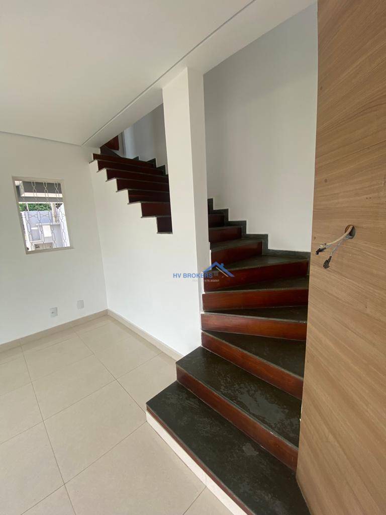 Casa à venda com 3 quartos, 184m² - Foto 9