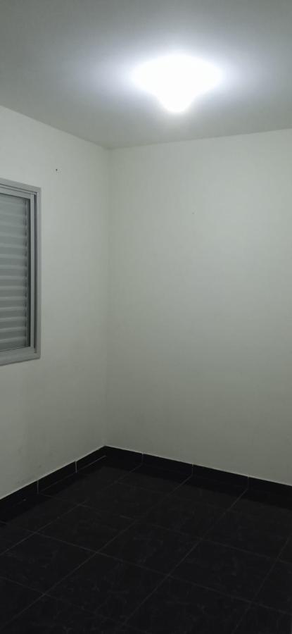 Apartamento para alugar com 2 quartos, 42m² - Foto 3