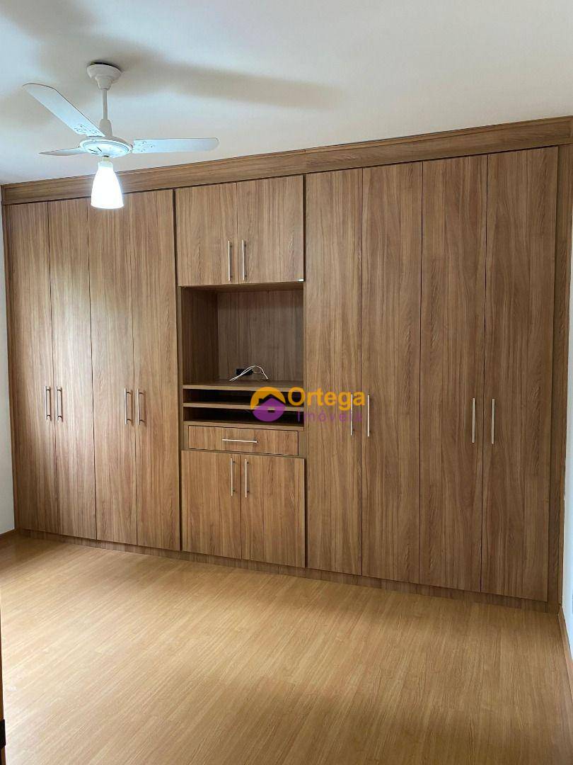 Apartamento à venda com 3 quartos, 120m² - Foto 4