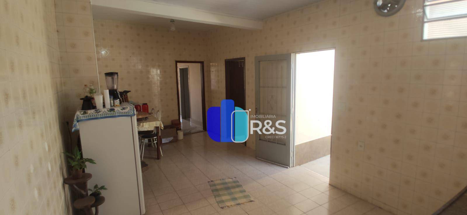 Casa à venda com 3 quartos, 317m² - Foto 10