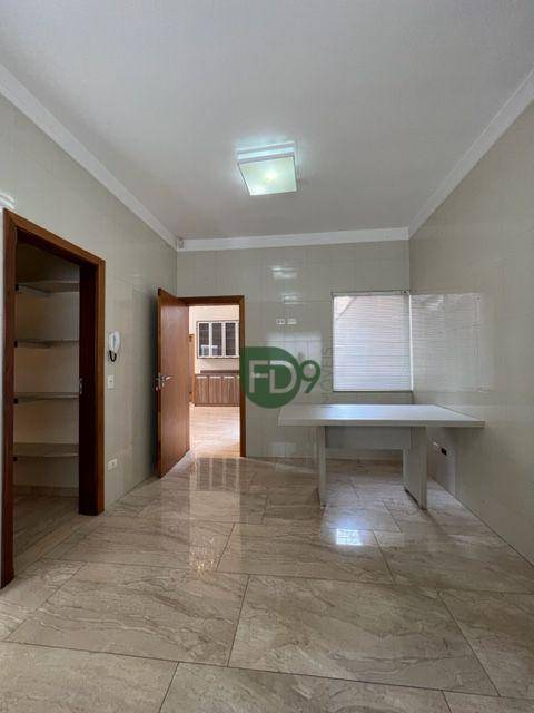 Casa à venda com 3 quartos, 220m² - Foto 36