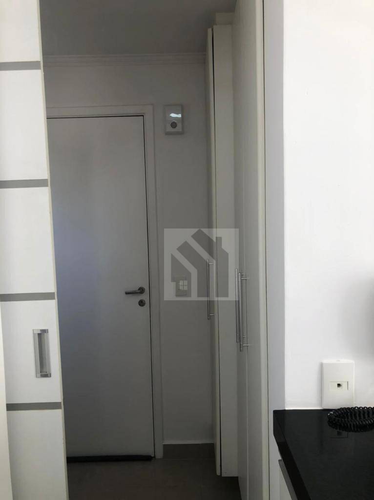 Apartamento à venda com 2 quartos, 67m² - Foto 13