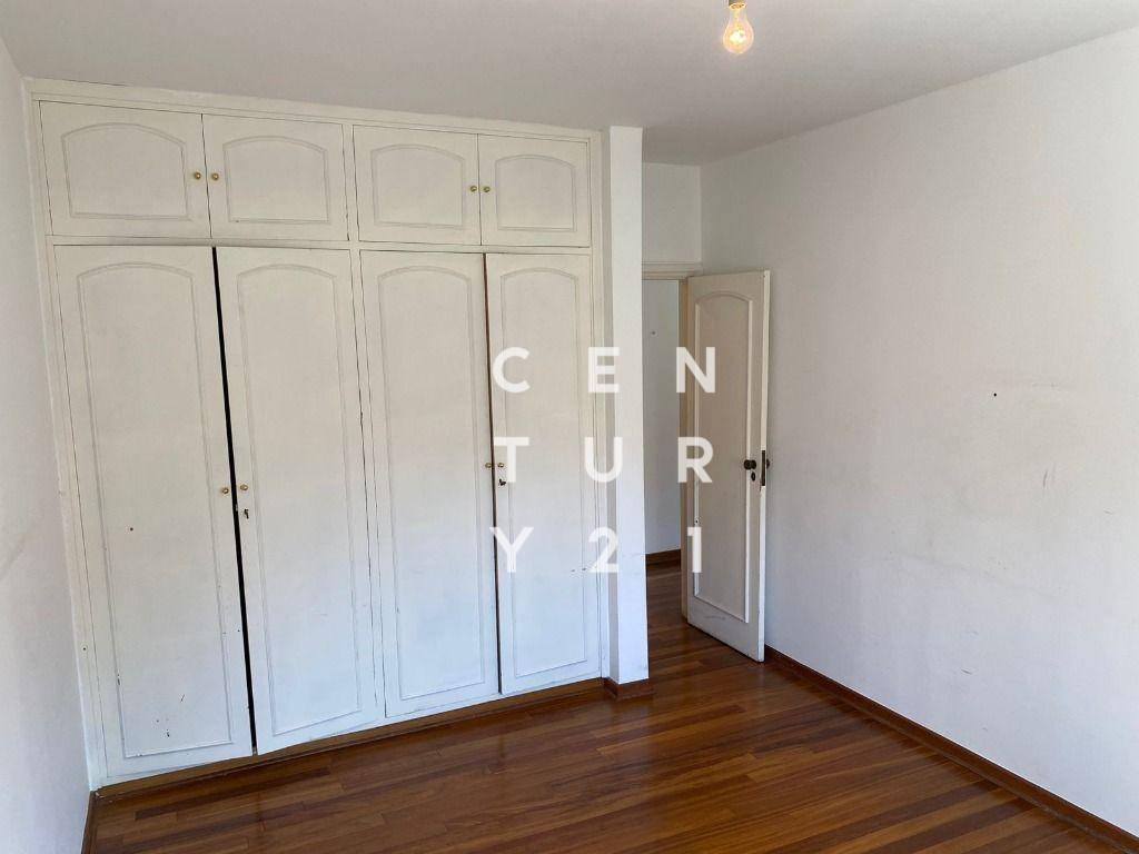 Apartamento à venda com 3 quartos, 214m² - Foto 19