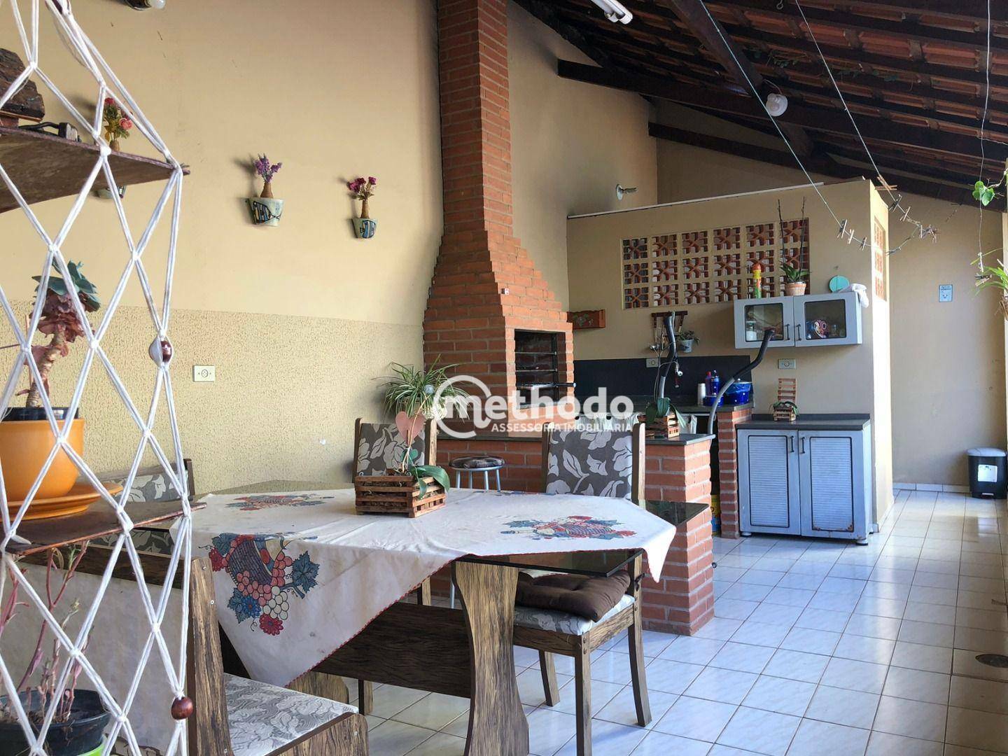 Casa à venda com 4 quartos, 250m² - Foto 55