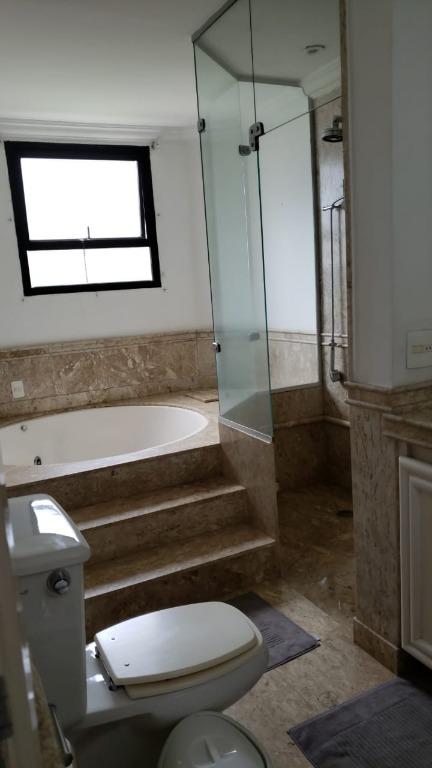 Apartamento à venda com 3 quartos, 240m² - Foto 12