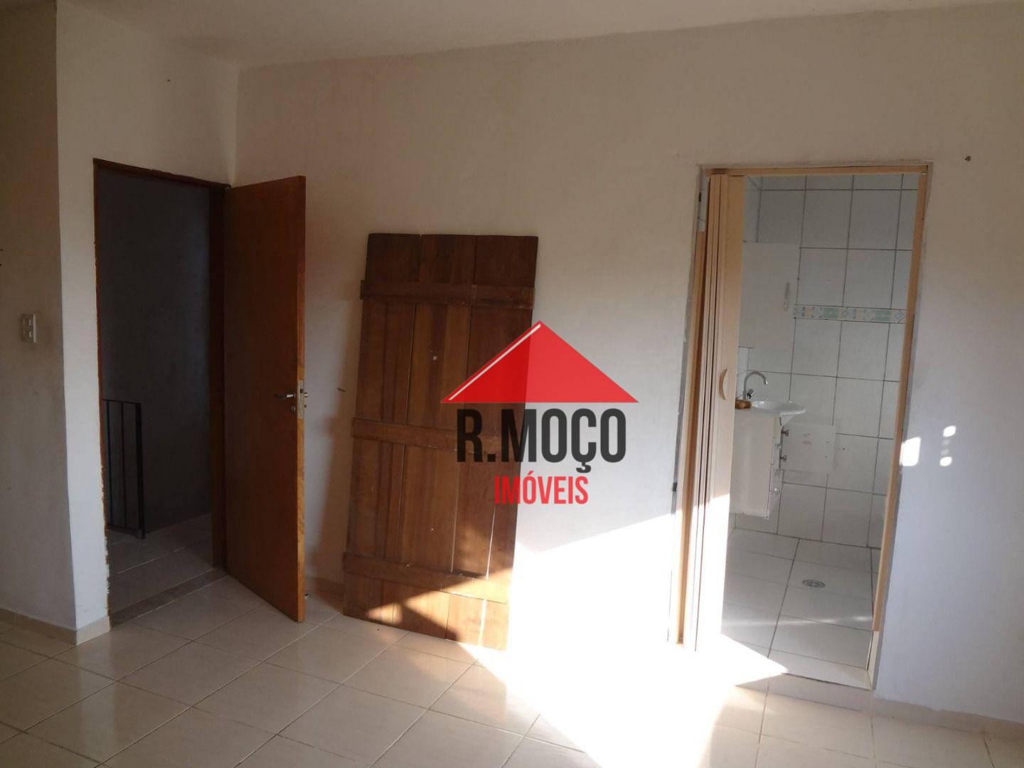 Sobrado à venda com 8 quartos, 100m² - Foto 13