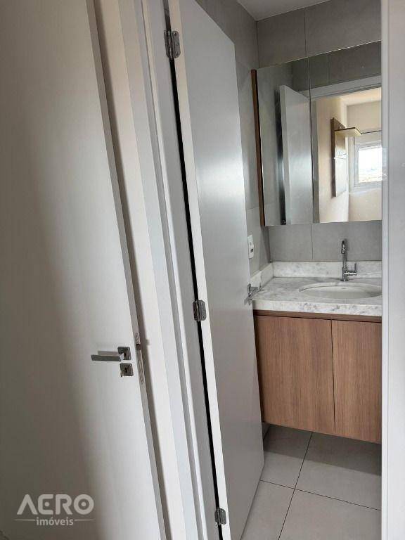 Apartamento para alugar com 2 quartos, 64m² - Foto 14