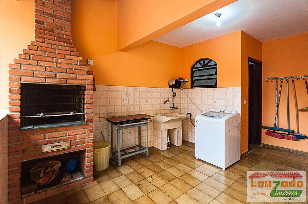 Casa à venda com 2 quartos, 300m² - Foto 14