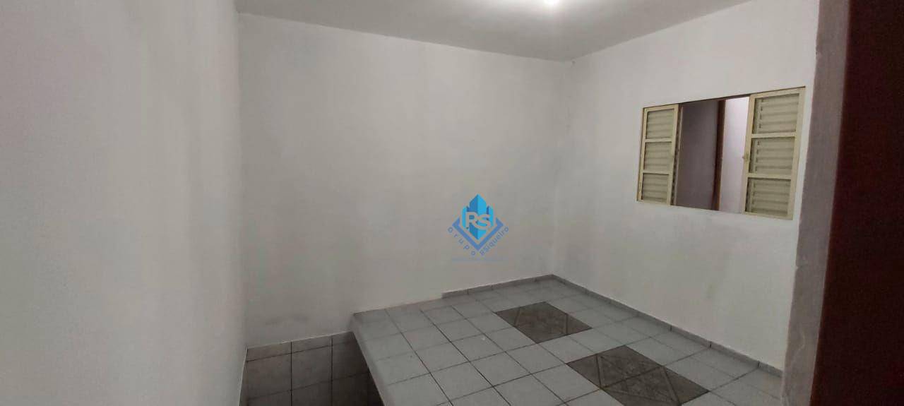 Casa para alugar com 4 quartos, 191m² - Foto 17