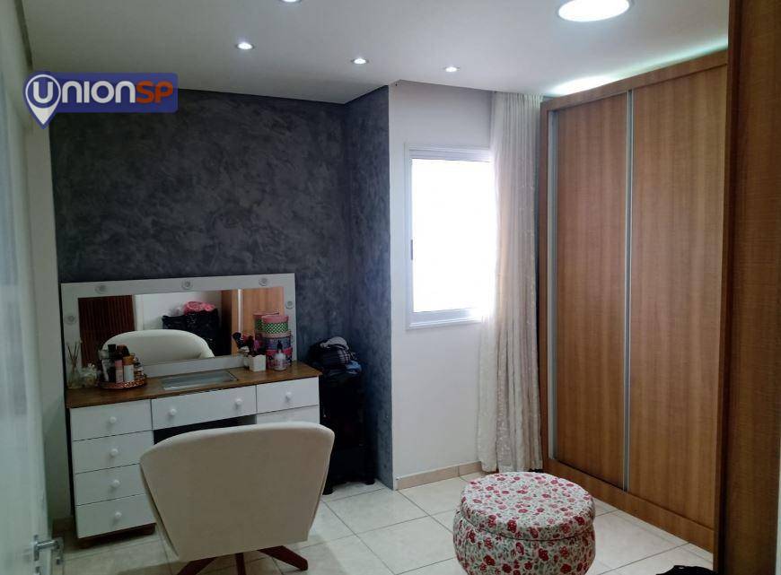 Apartamento à venda com 3 quartos, 74m² - Foto 9