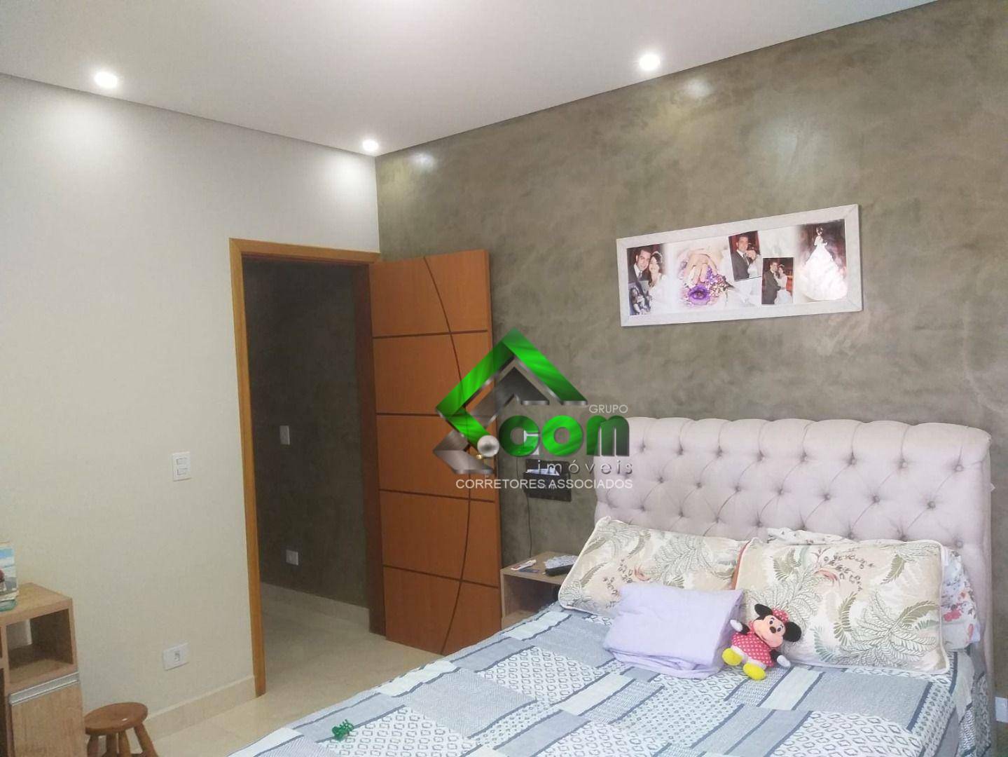 Casa à venda com 2 quartos, 97m² - Foto 2