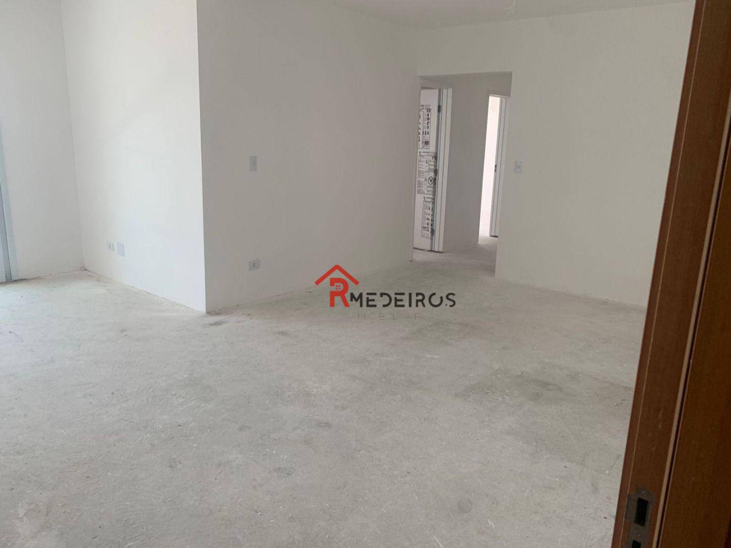 Apartamento à venda com 3 quartos, 117m² - Foto 3