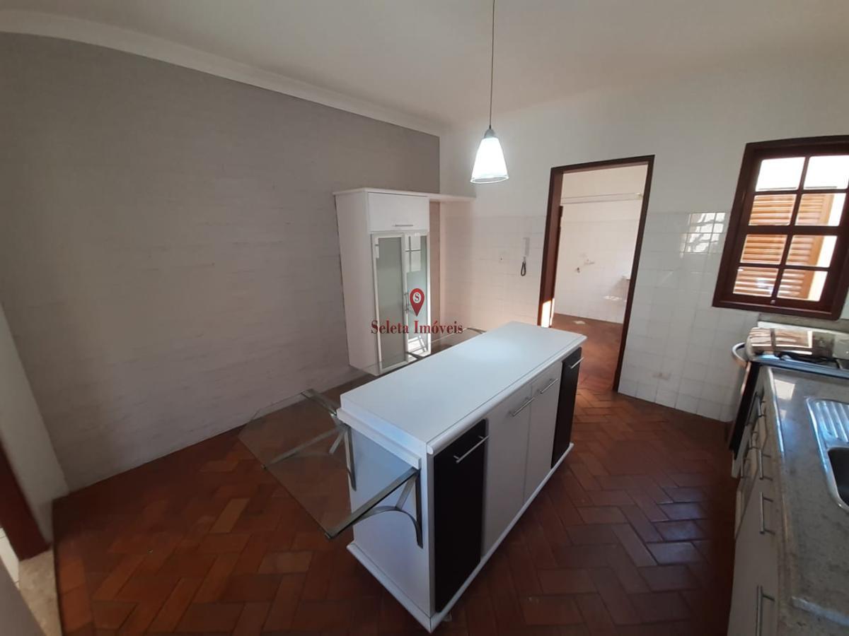 Casa à venda com 3 quartos, 297m² - Foto 13