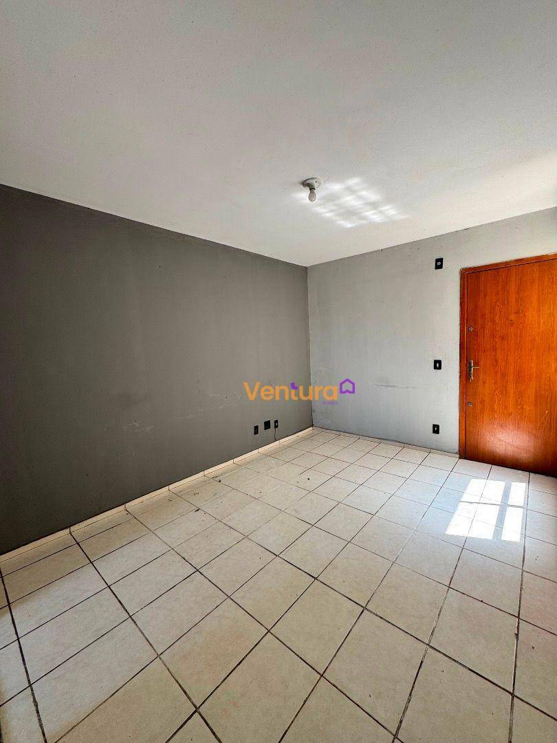 Apartamento para alugar com 2 quartos, 42m² - Foto 1