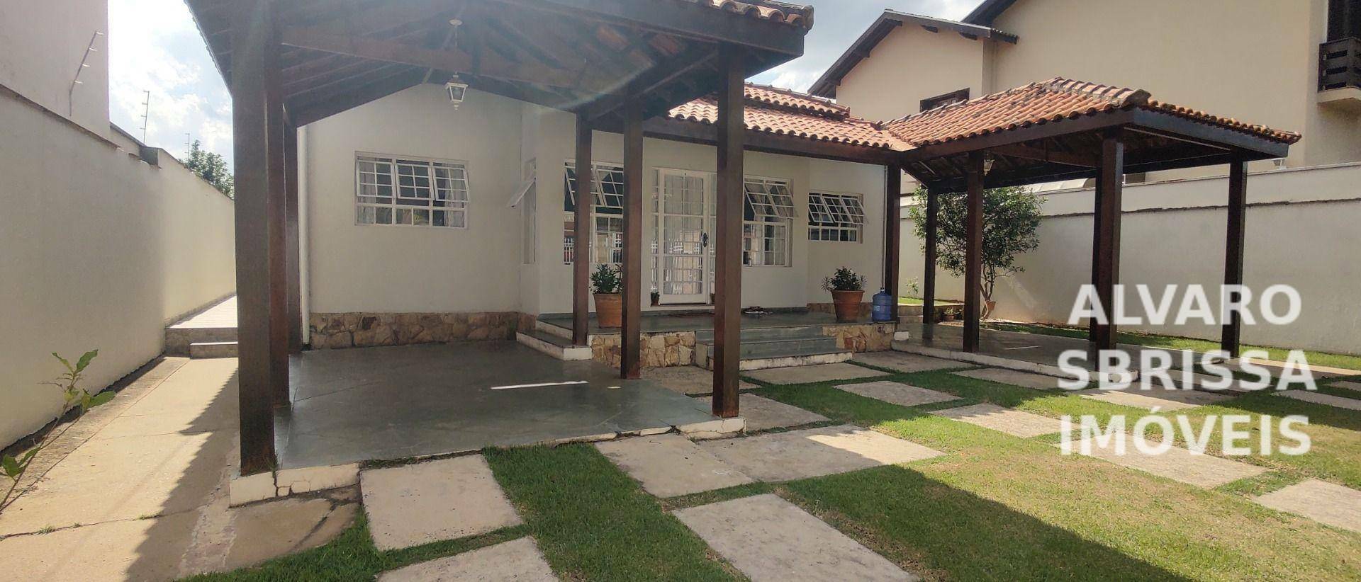 Casa à venda com 3 quartos, 255m² - Foto 3