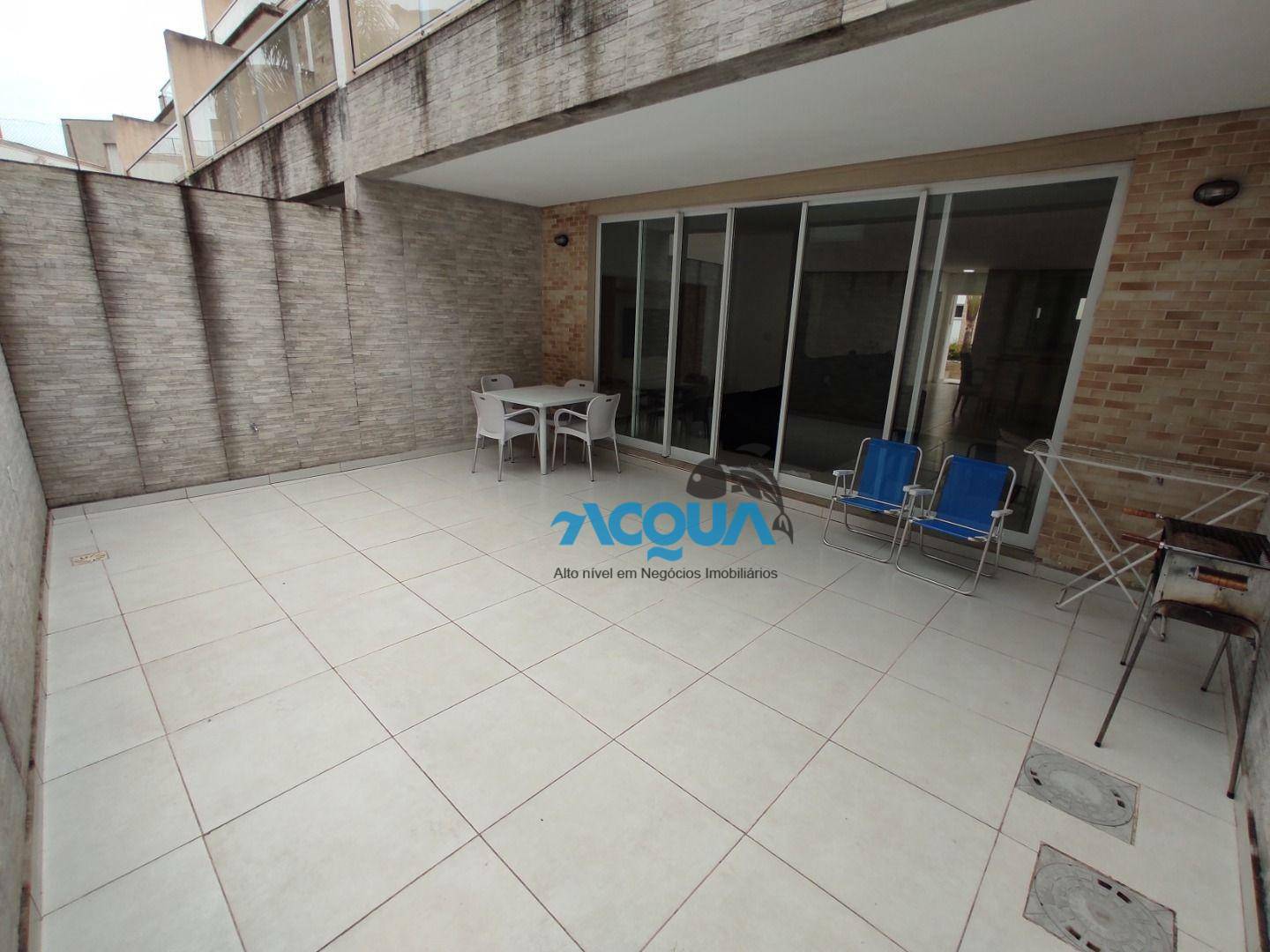 Casa de Condomínio à venda com 4 quartos, 315m² - Foto 13