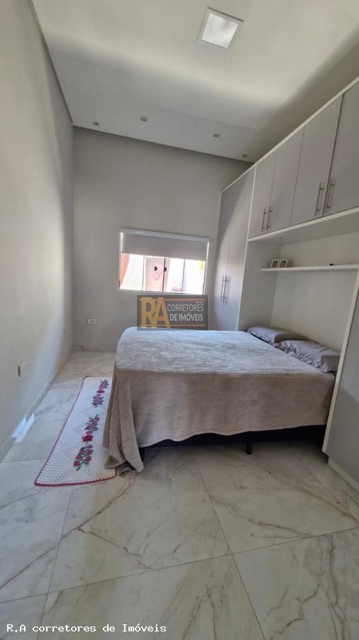 Casa à venda com 2 quartos, 1m² - Foto 10