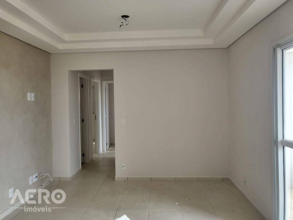 Apartamento à venda com 3 quartos, 77m² - Foto 10